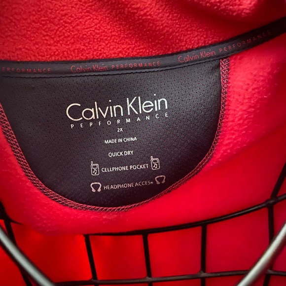 Woman’s Calvin Klein Fleece jacket - Picture 2 of 8